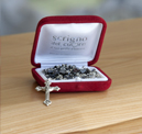 THE ROSARY - A PRECIOUS HEMATITE CROWN ROSARY WITH HEART-SHAPED BEADS INSIDE A PRACTICAL BOX Scrigno del Cuore 4